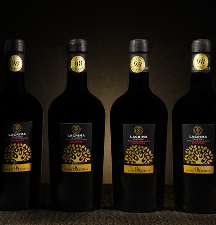 Lacrima di Morro d'Alba -- a rare wine grape species